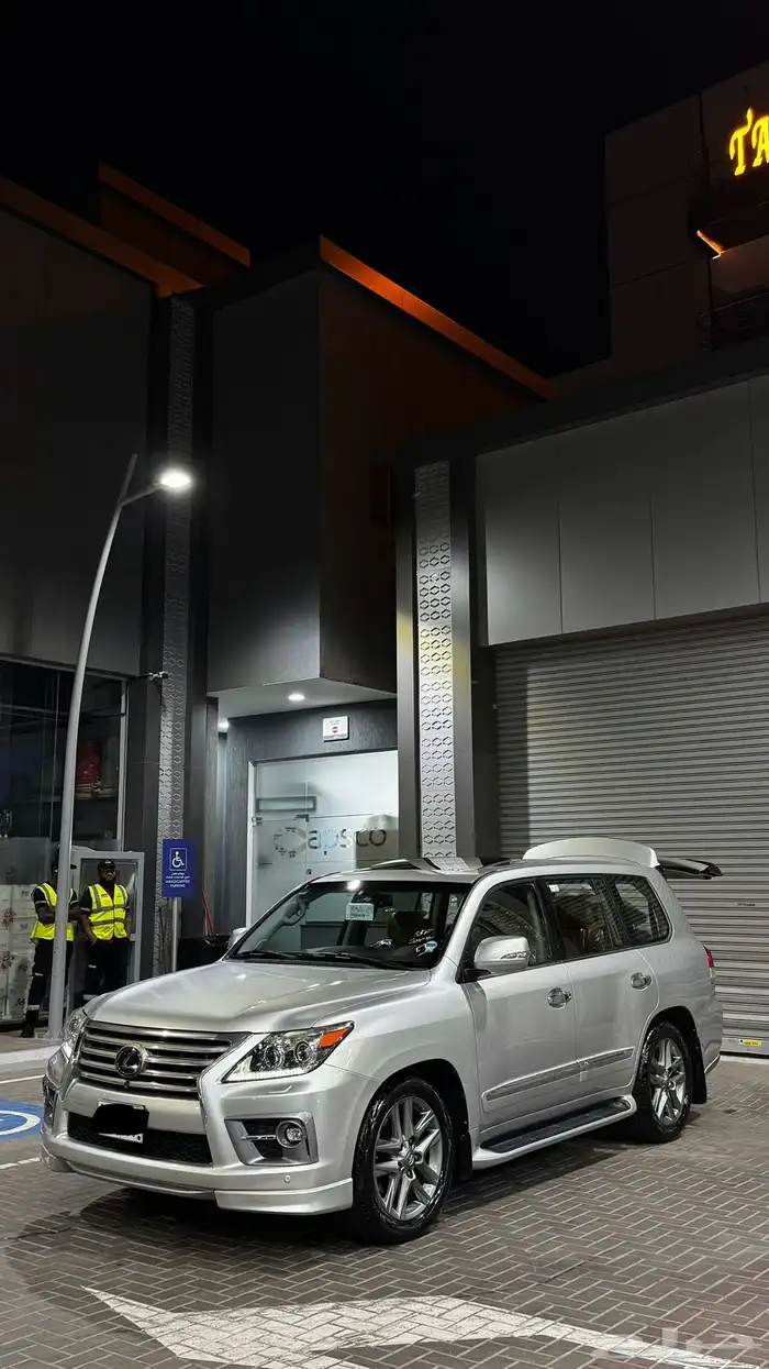 لكزس LX570 2014 فل DD 4