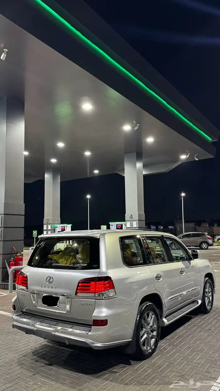 لكزس LX570 2014 فل DD 25