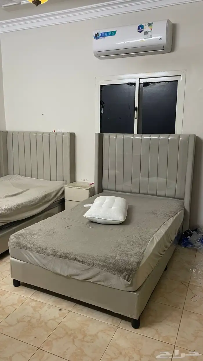 شقة علوية مفروشة غرفة وصالة عزاب للايجار حي النهضة 5