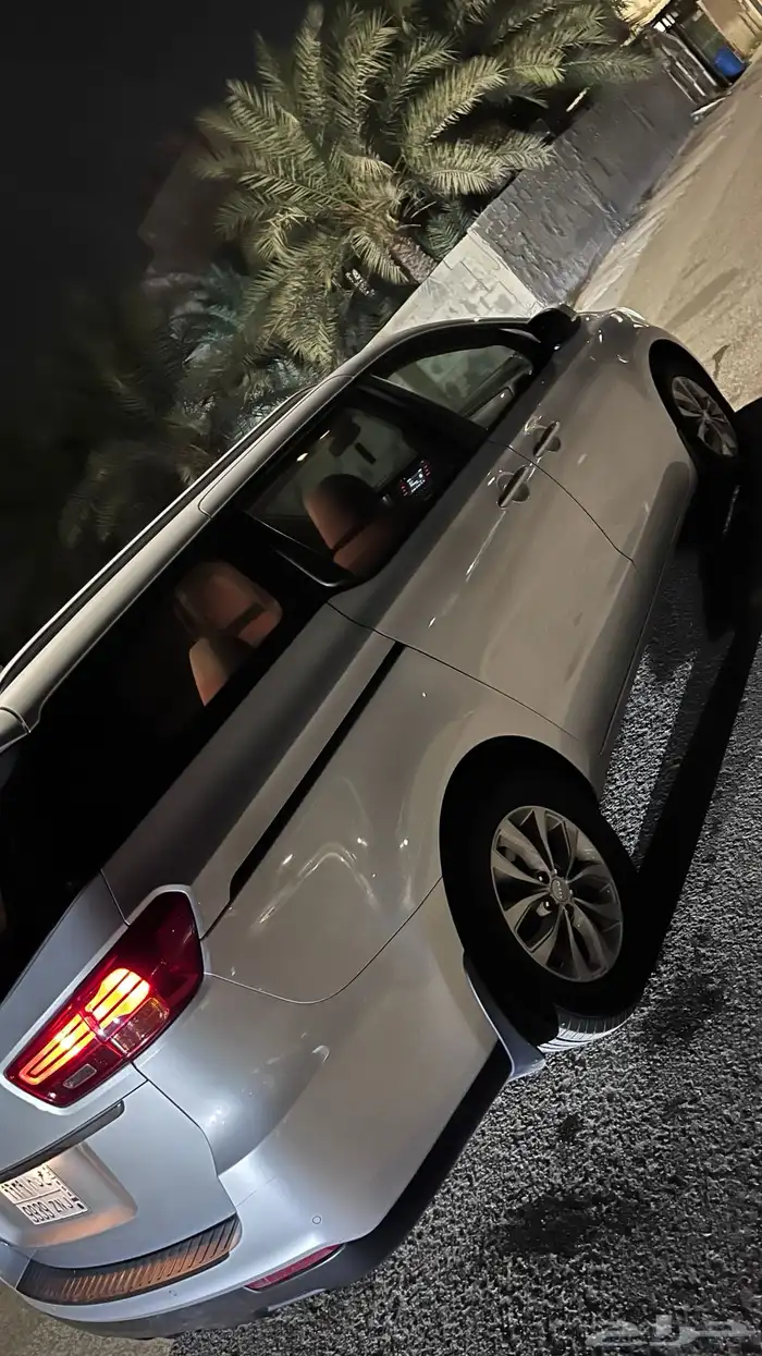 كيا كرنفال 2019 ( مخزنة ) على السوم 3