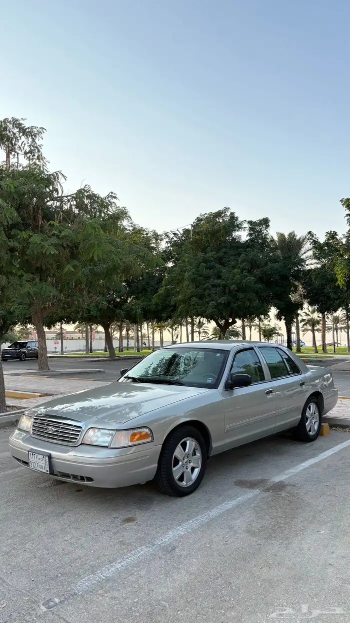 فورد فكتوريا للبيع 5