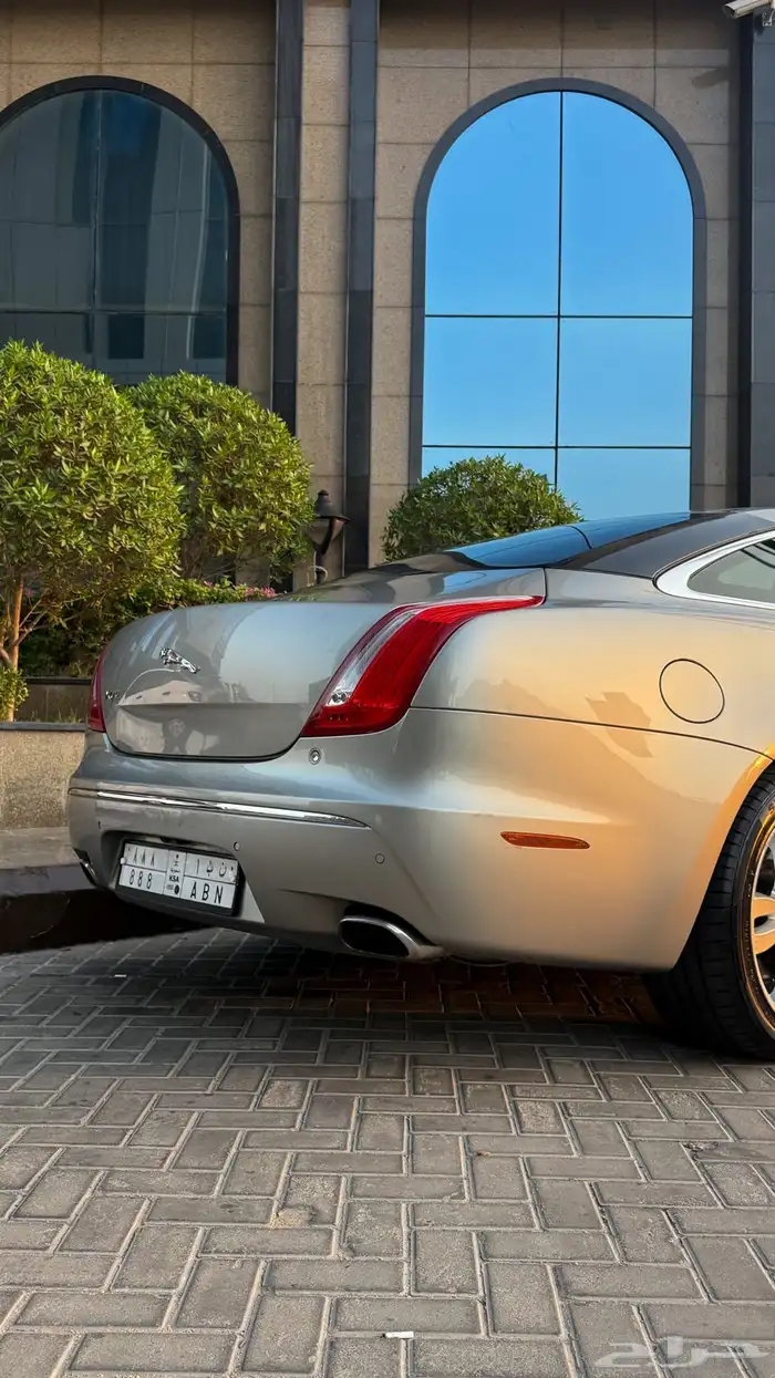 جاكوار xj لارج 2011 3