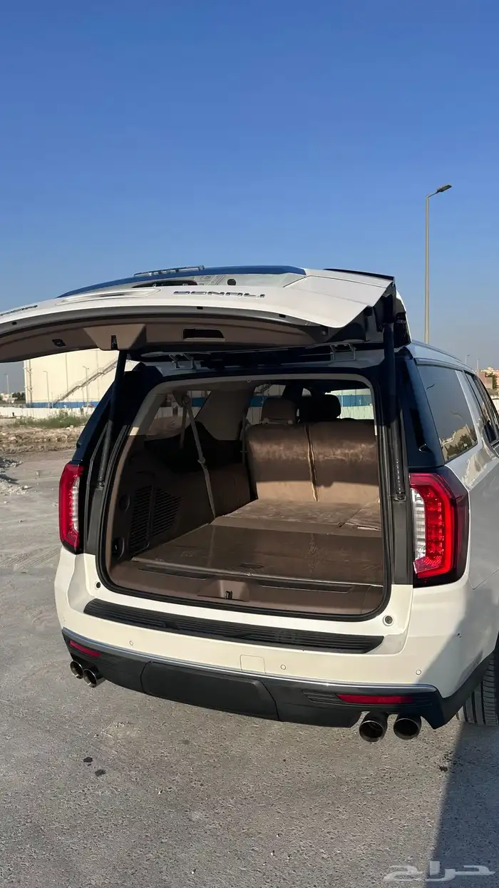 GMC 2021 DENALI XL 9