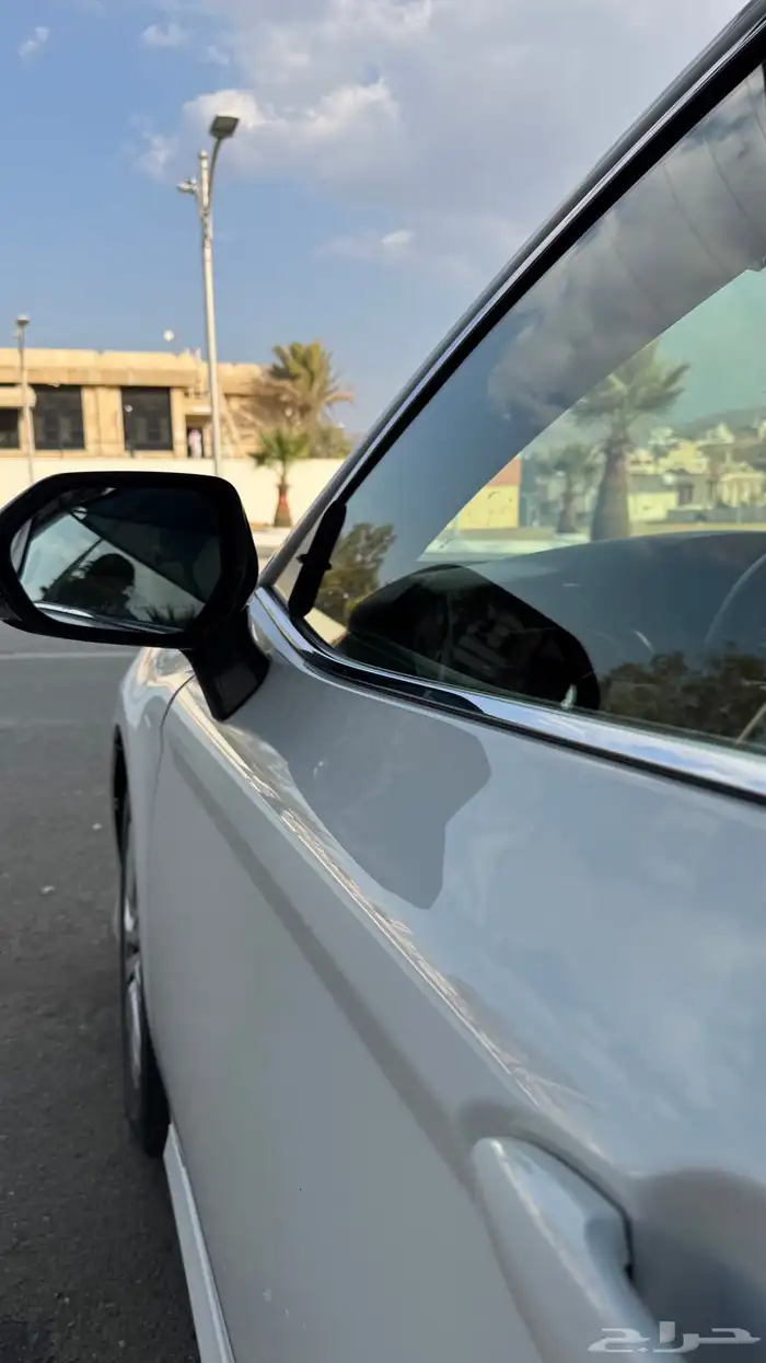 للبيع كامري مخزنه 13