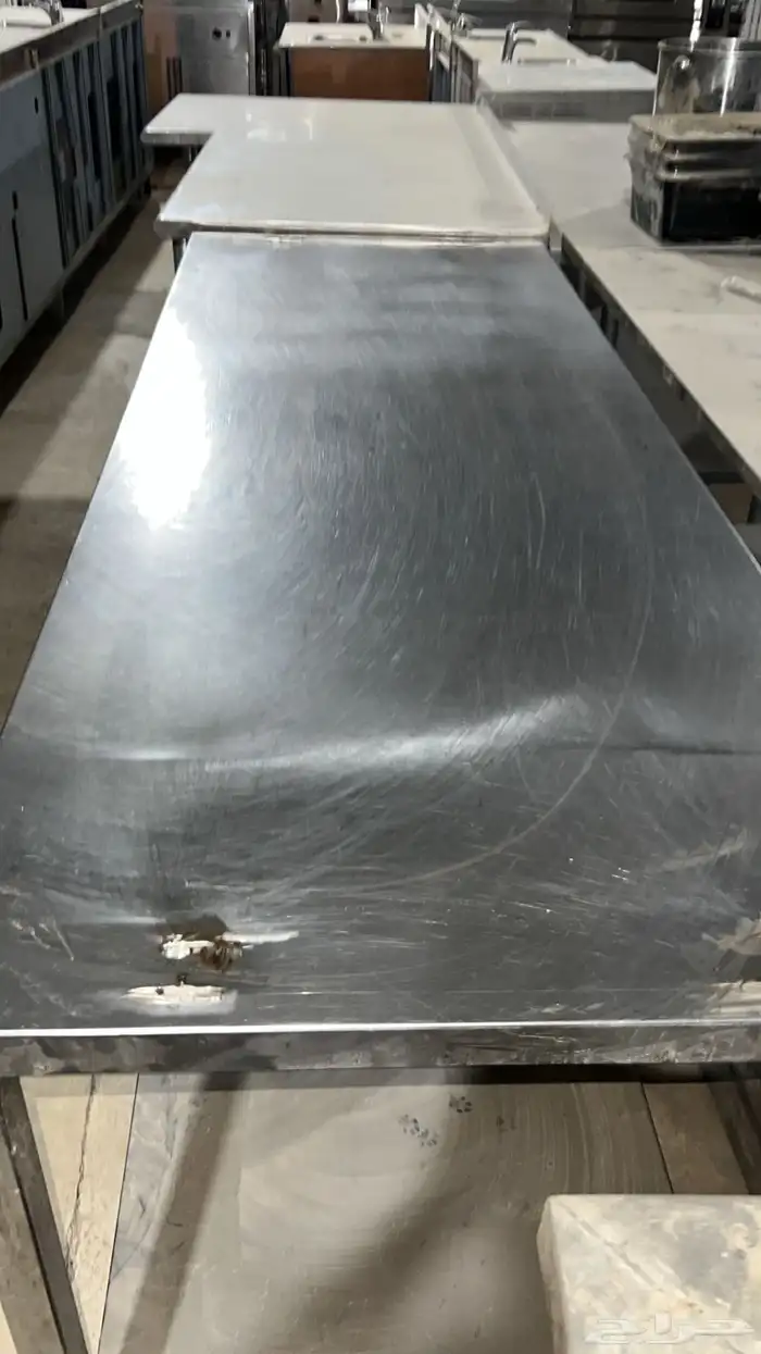 ساج وعجانة وفرادة خبز وثلاجة عرض متر ونص في متر ونص وطولت 6