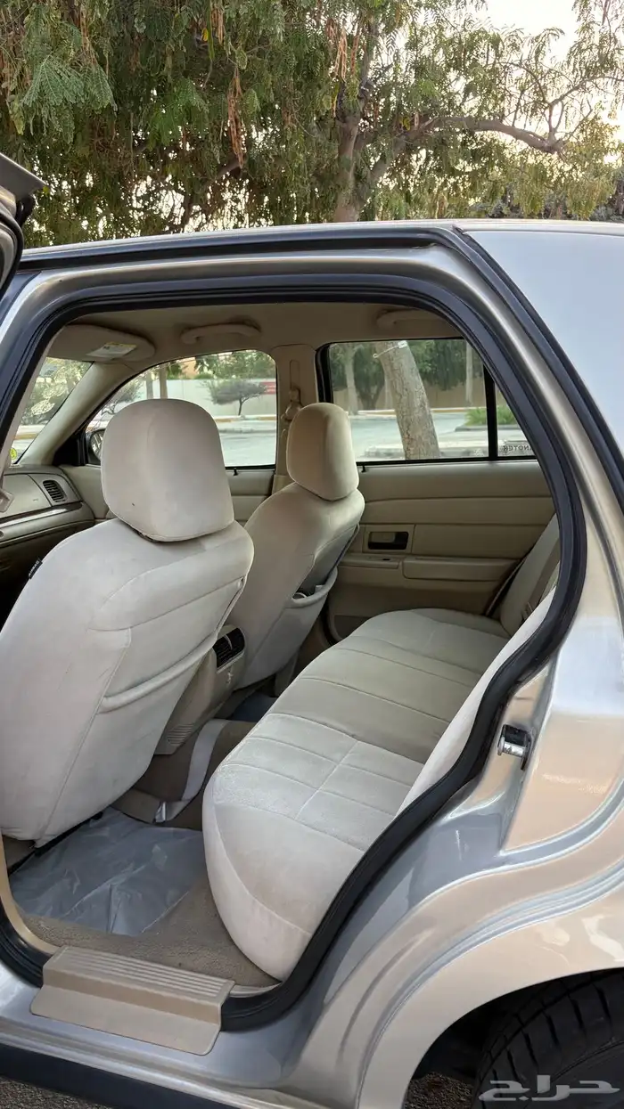 فورد فكتوريا للبيع 11