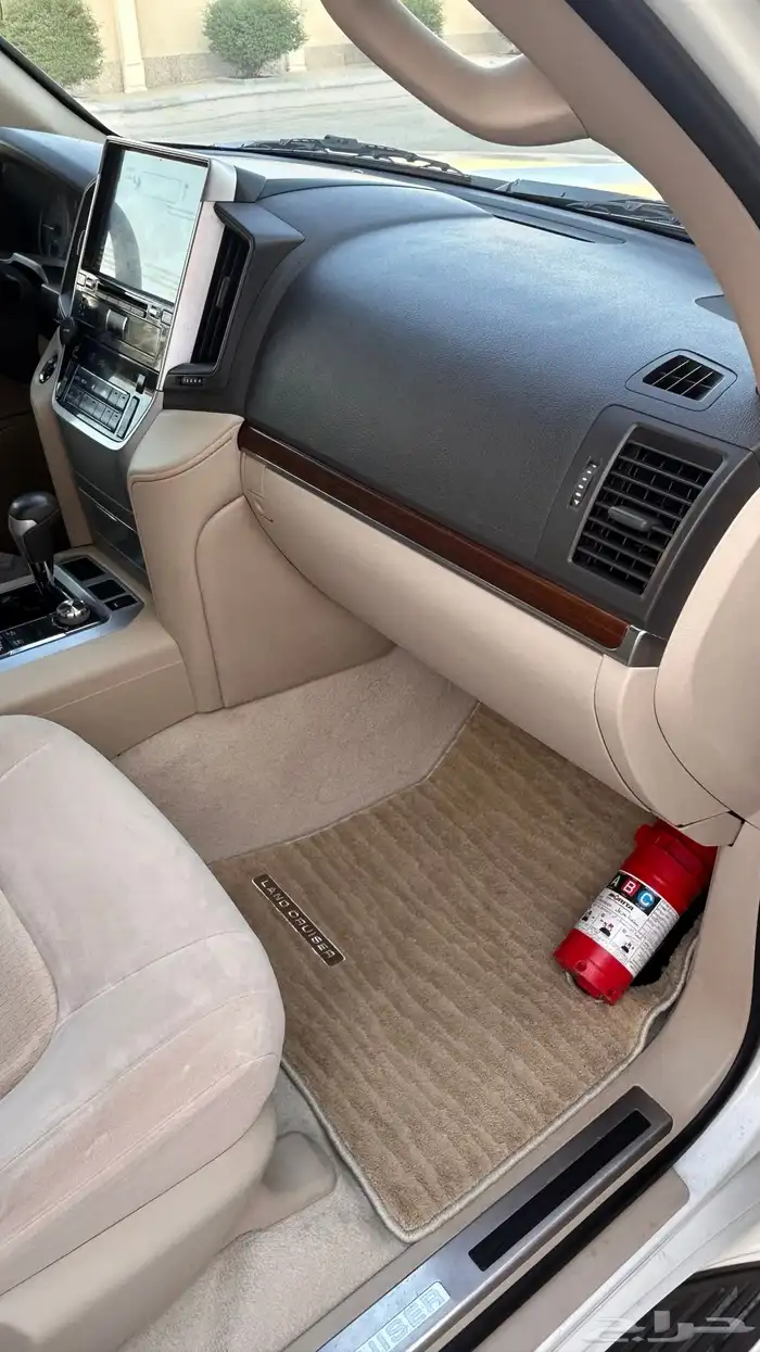 لاندكروزر 2018 8 سرندل GXR 21