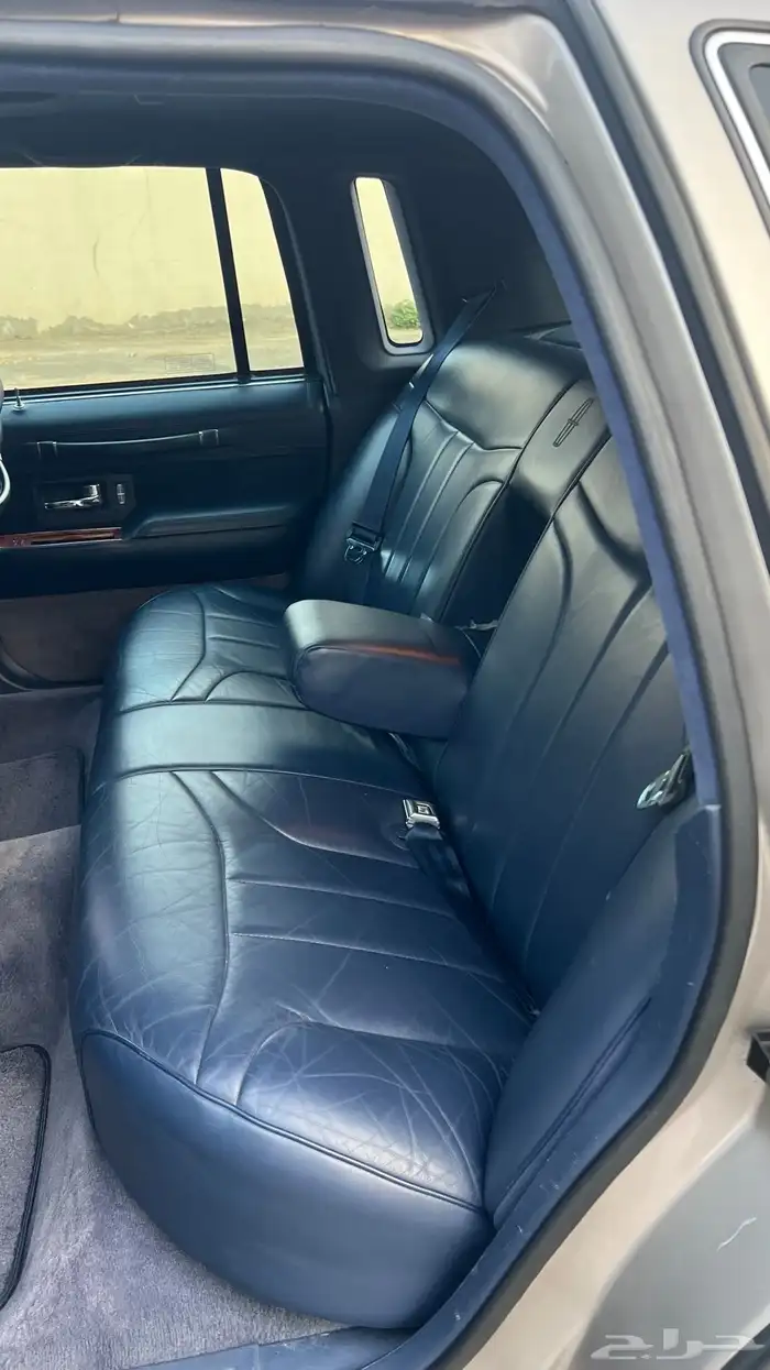 لينكون تاون كار 1994 مخزن 62