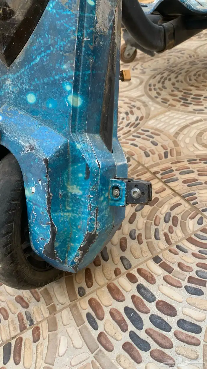 سكوترين واحد نضيف و الثاني شبه نضيف مستعجل اليومين ذي 7