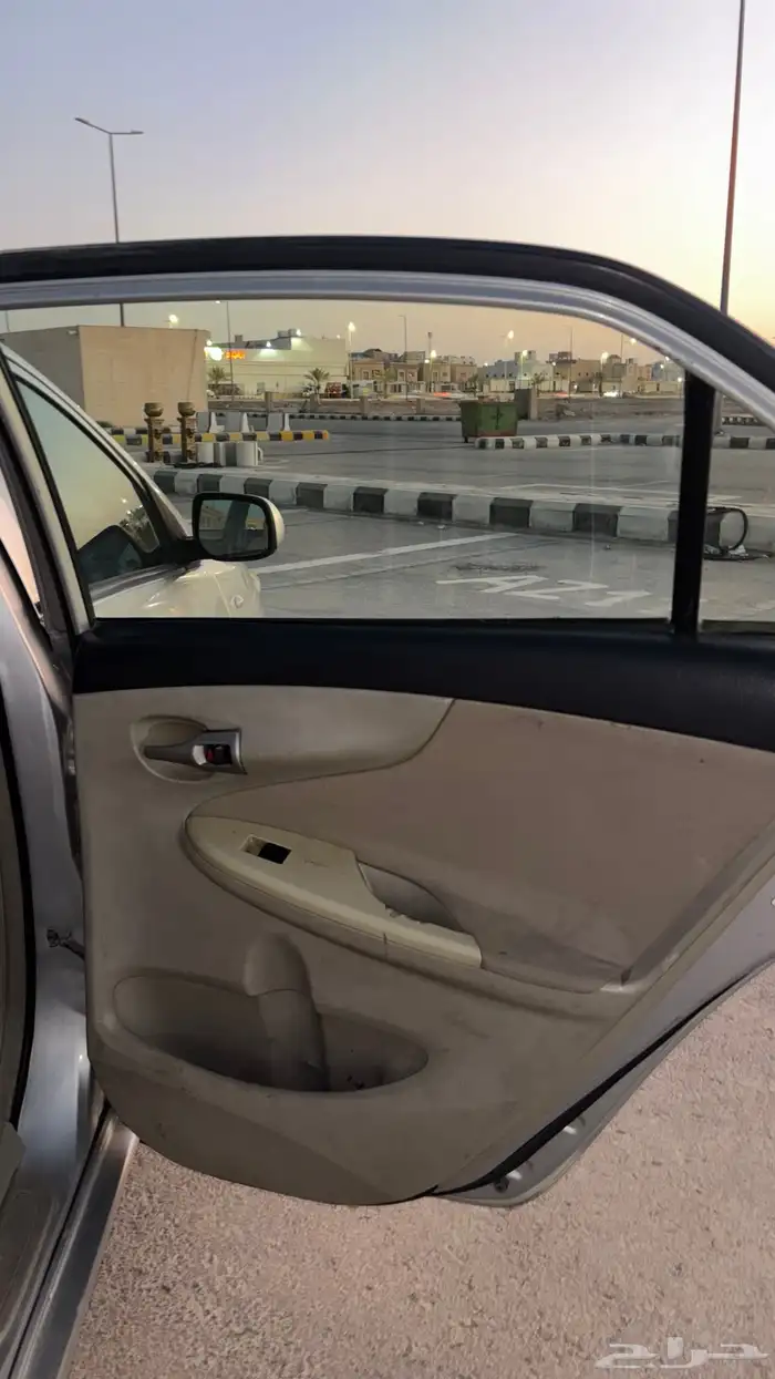 كورولا 2013 للبيع نظيفة 13