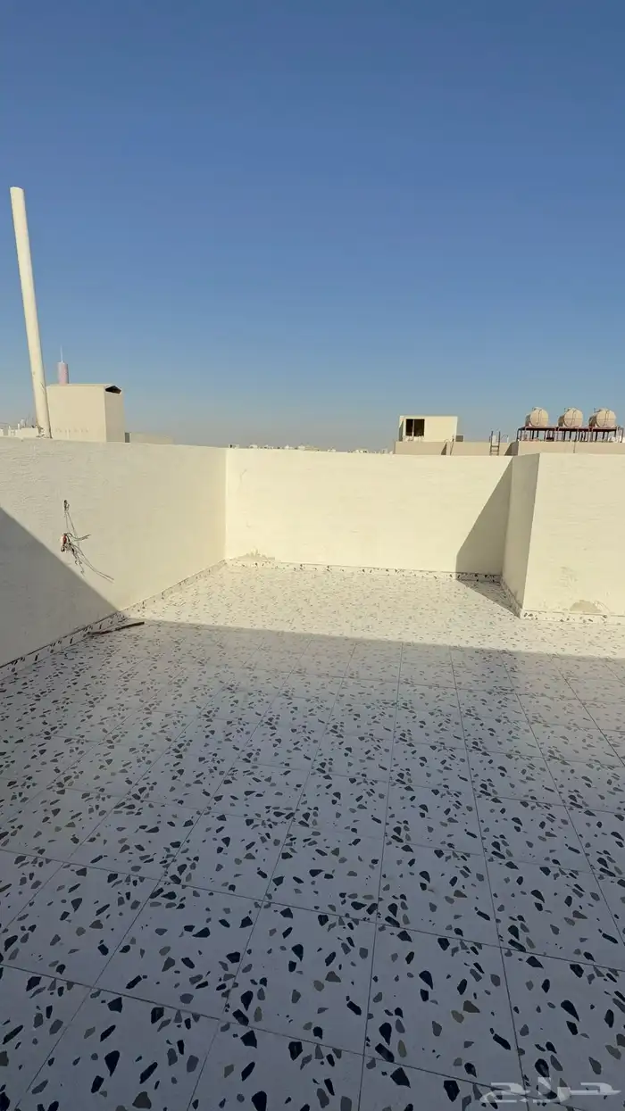 للبيع فيلا شبه منفصله 250 متر بالتاسع تصميم طيب 29