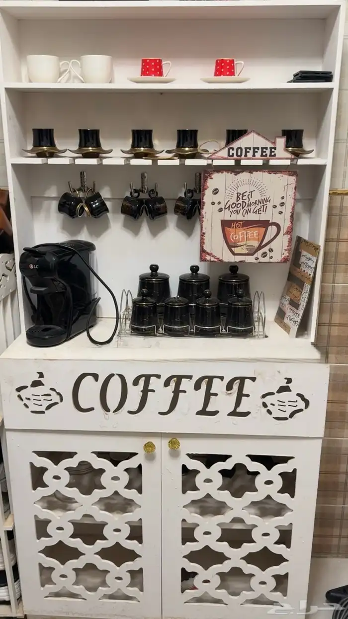 ركن كوفي استعمال بسيط جدا يحتاج فقط تجديد اللون 0