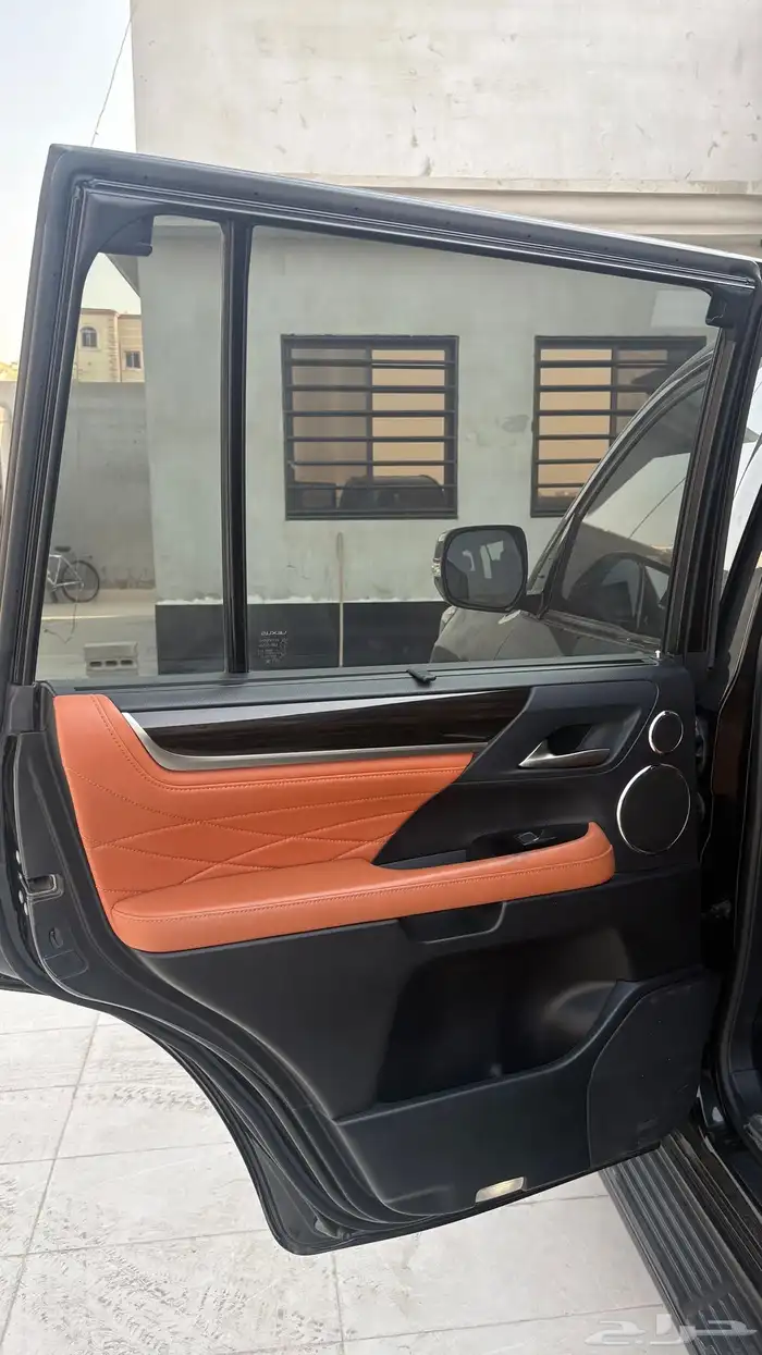 لكزس 2020 بلاك اديشن 8