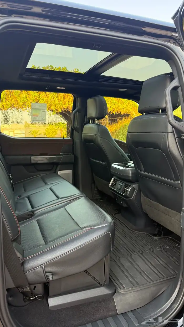 فورد f150 2023 مالك أول لاريت وارد ناغي أسود 34