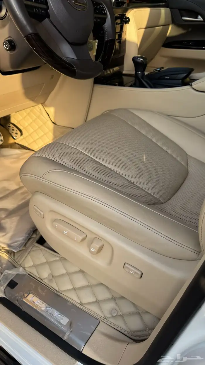 لكزس LX570 سعودي مخزن 2021 13