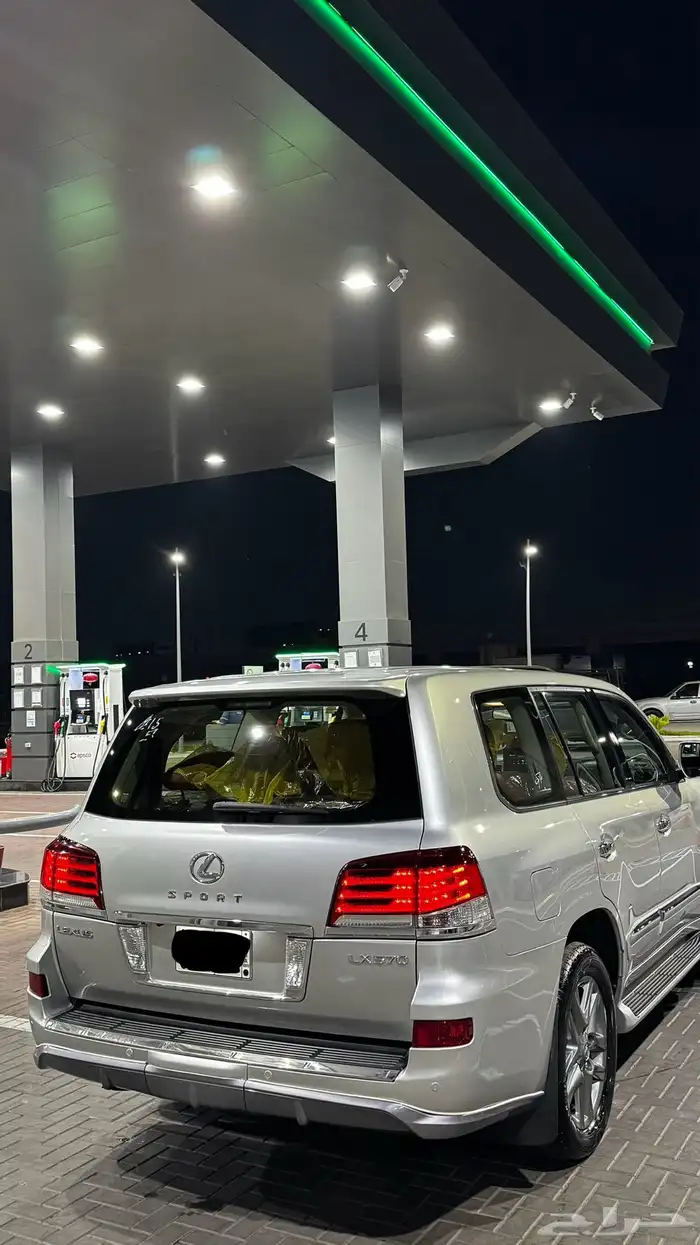 لكزس LX570 2014 فل DD 26