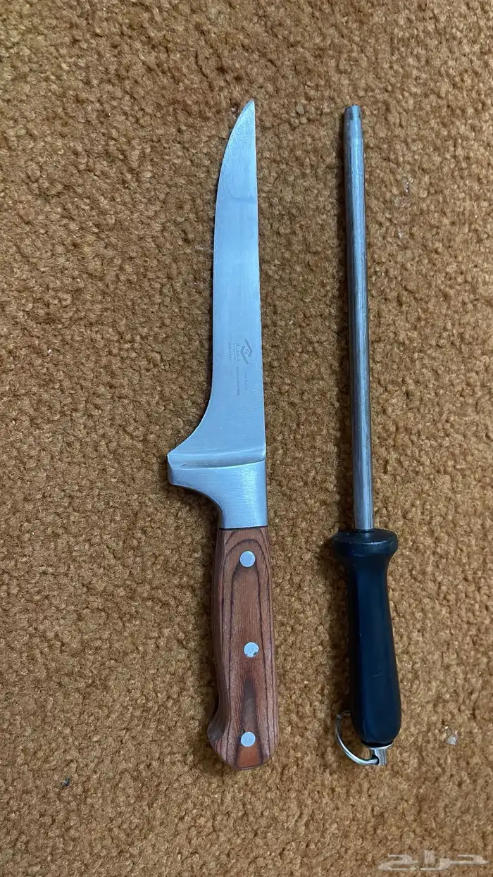 مجموعت اغراض شبه جديده للي يبغاها كامله 28 قطعه 100 ريال كل 25