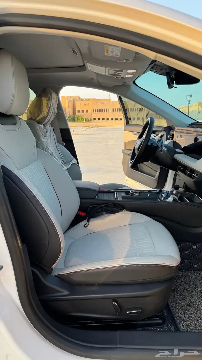 للبيع فورد تورس ترند 2025 9