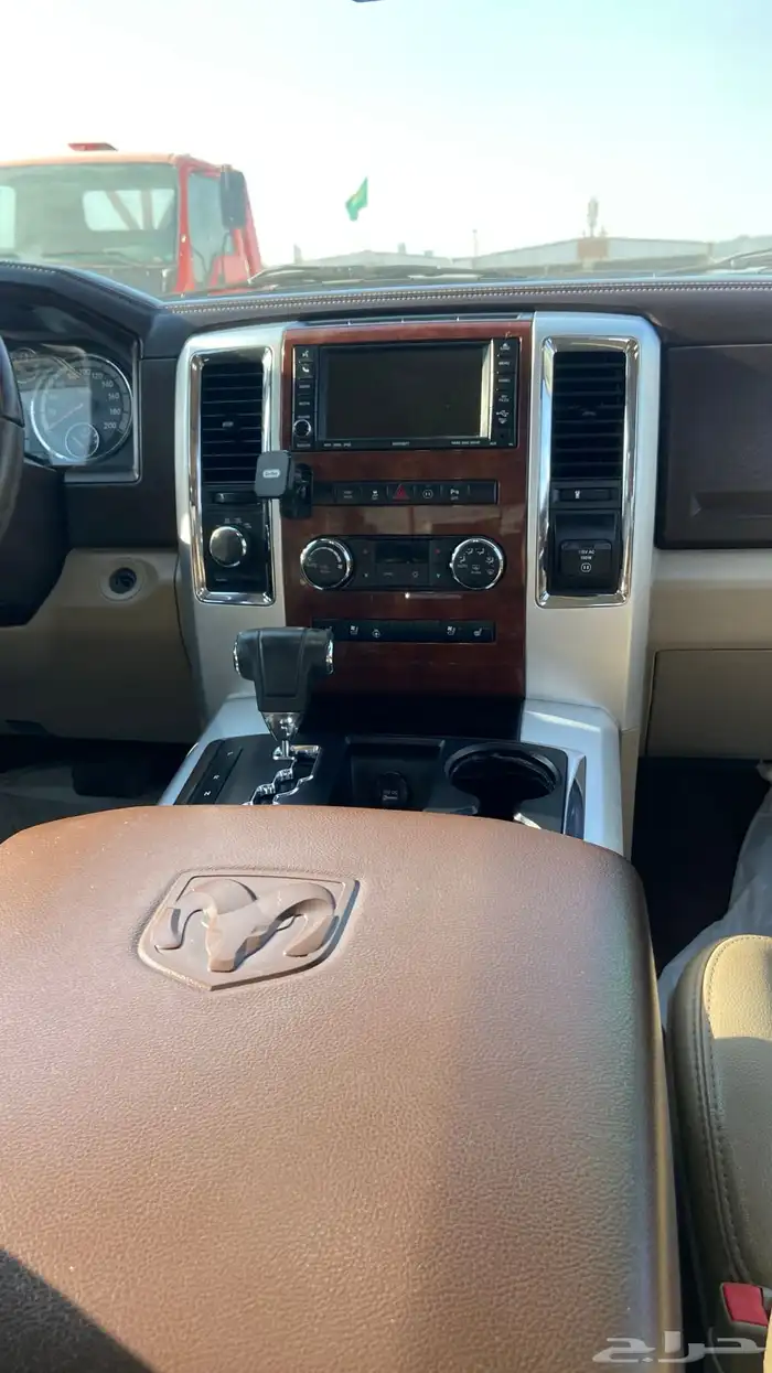 دودج رام لارامي غمارتين 19