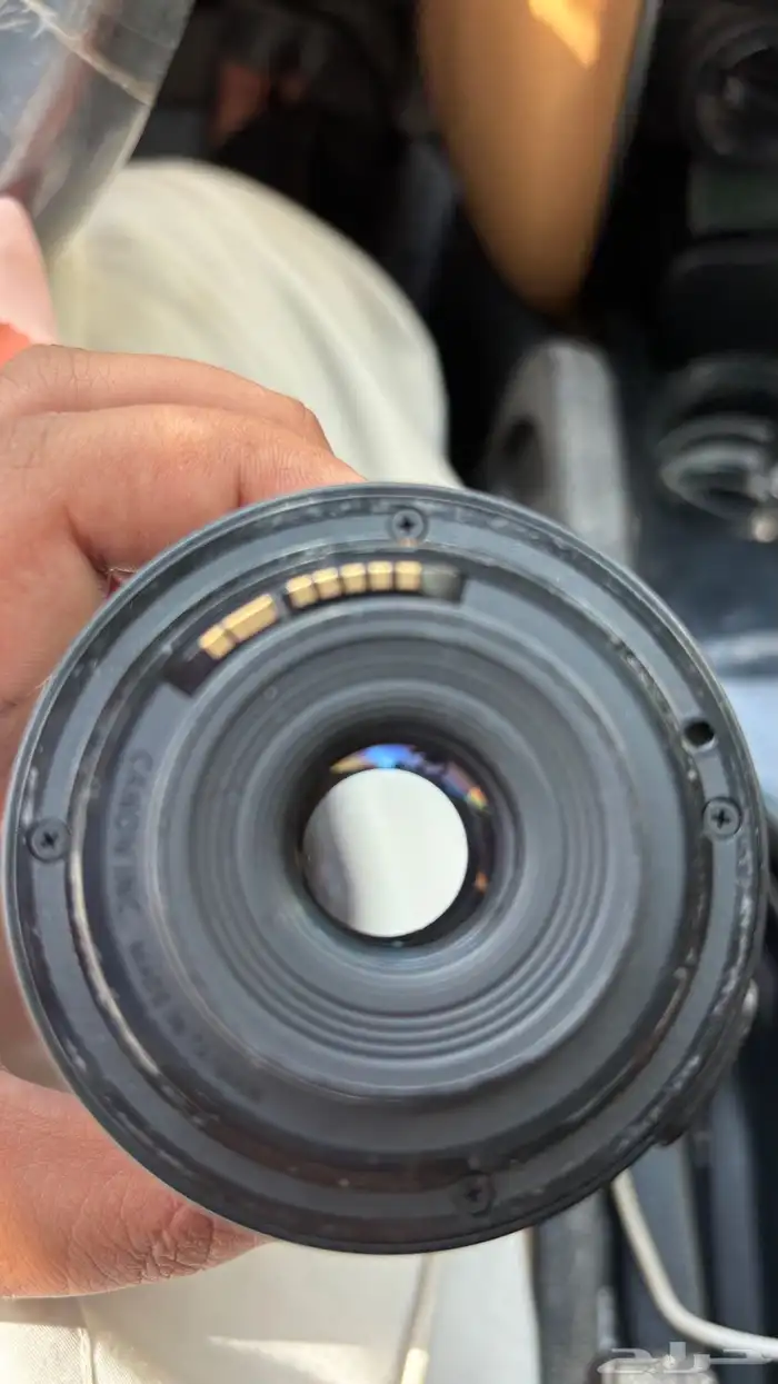 عدسه كانون 0