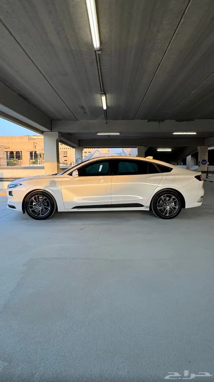 للبيع فورد تورس ترند 2025 4