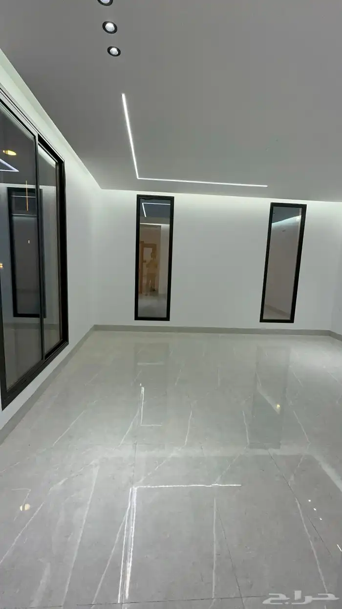 للبيع فيلا دوبلكس منفصله 325 متر مرتبه بالشعله 8