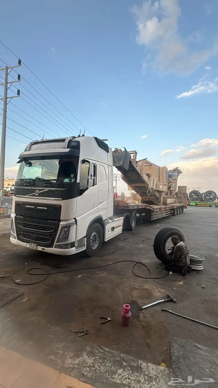 لوبدمتواجدفي المدينة المنورة الحناكية لنقل المعدات والسيارا 3