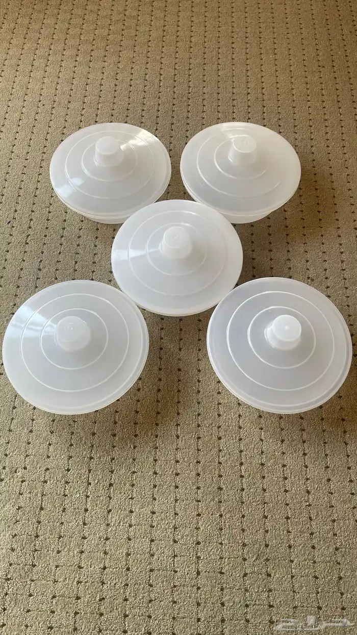 مجموعت اغراض شبه جديده للي يبغاها كامله 28 قطعه 100 ريال كل 23