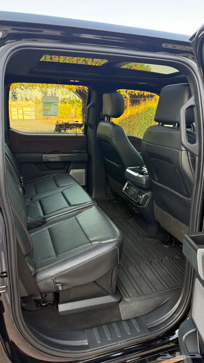 فورد f150 2023 مالك أول لاريت وارد ناغي أسود 35