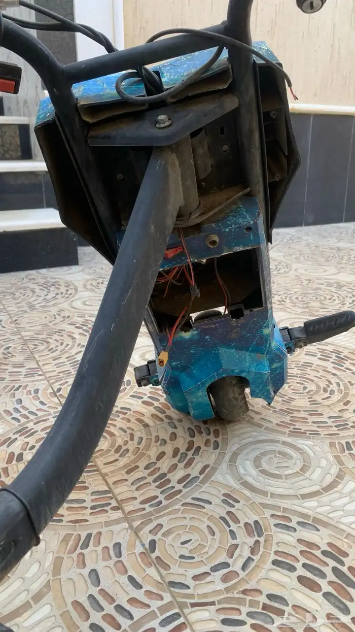 سكوترين واحد نضيف و الثاني شبه نضيف مستعجل اليومين ذي 3