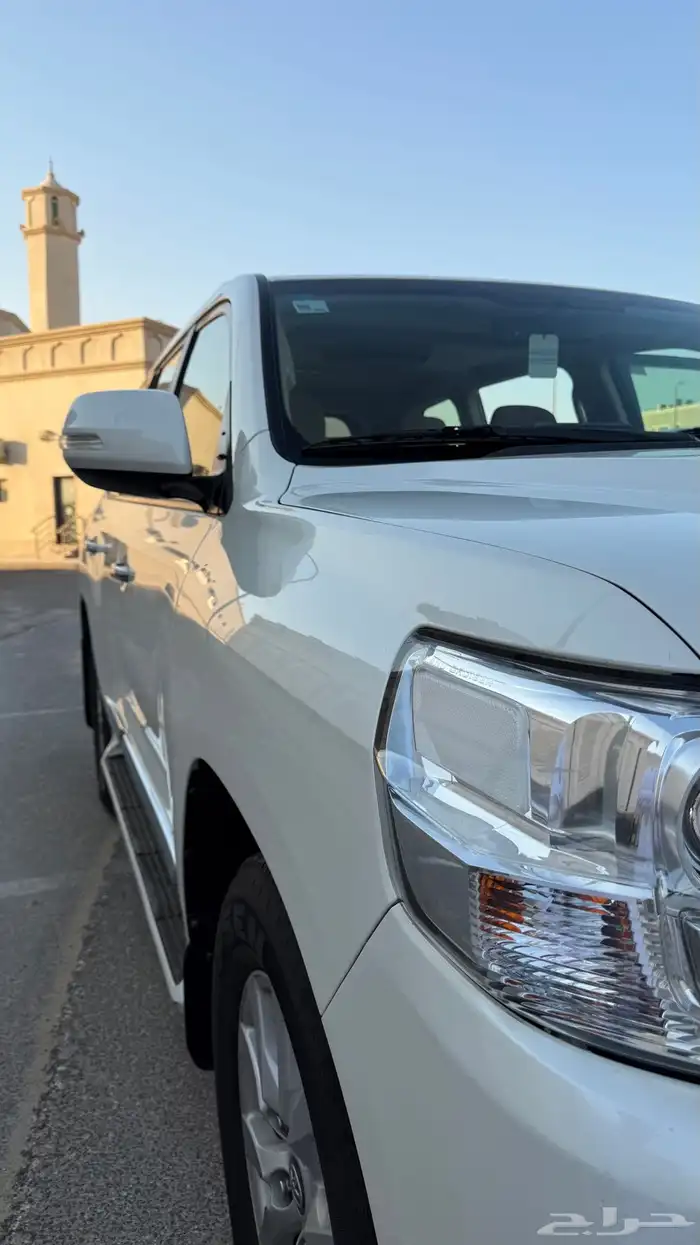 لاندكروزر 2018 8 سرندل GXR 4