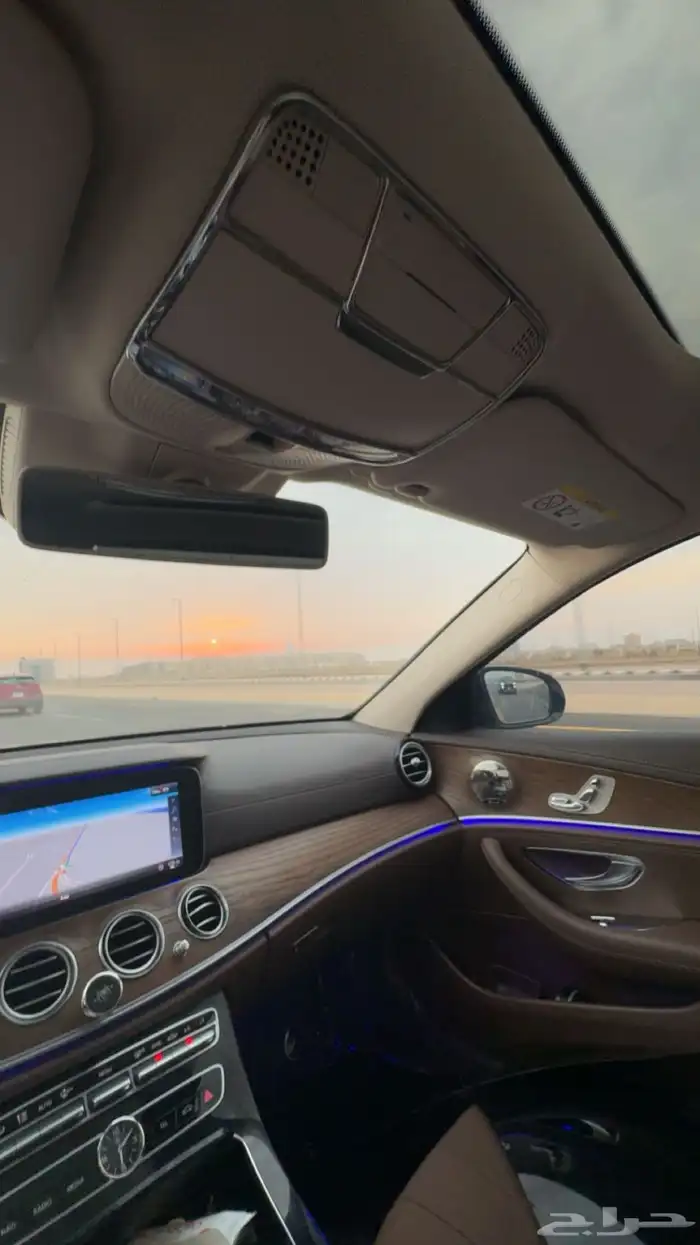 مرسيدس 2018 e300 نظيف 9