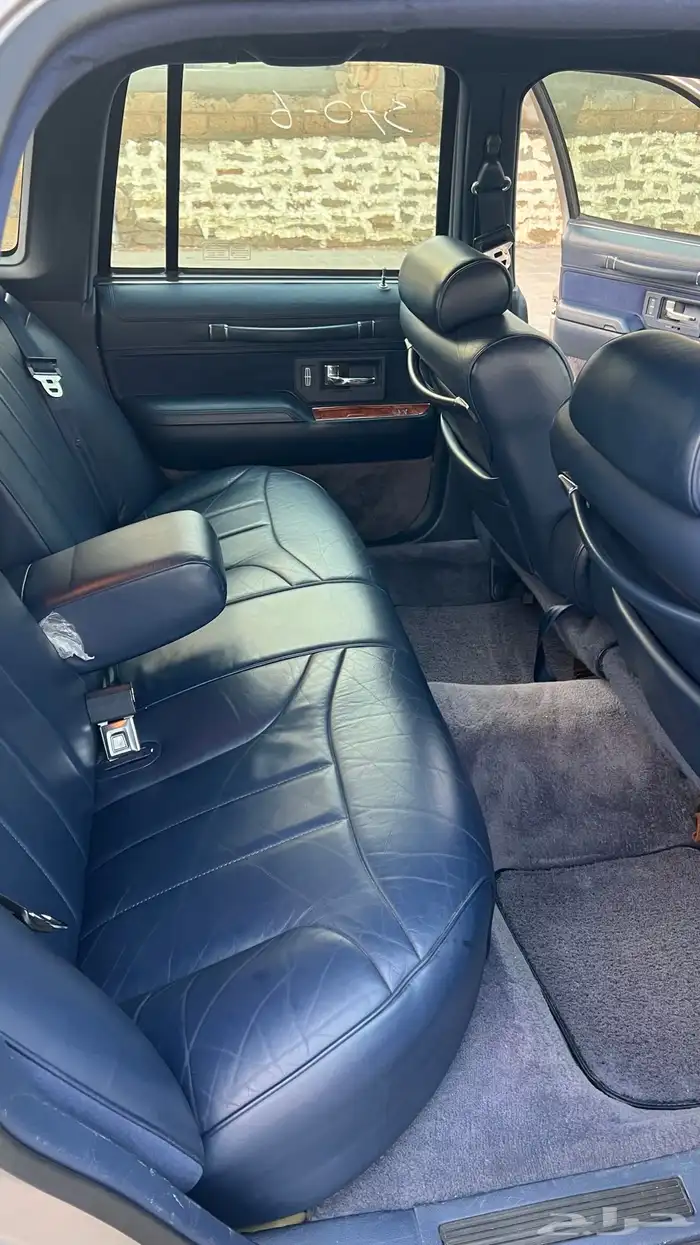 لينكون تاون كار 1994 مخزن 56