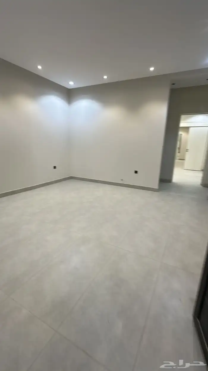 أدور للبيع غرب الرياض طويق 3