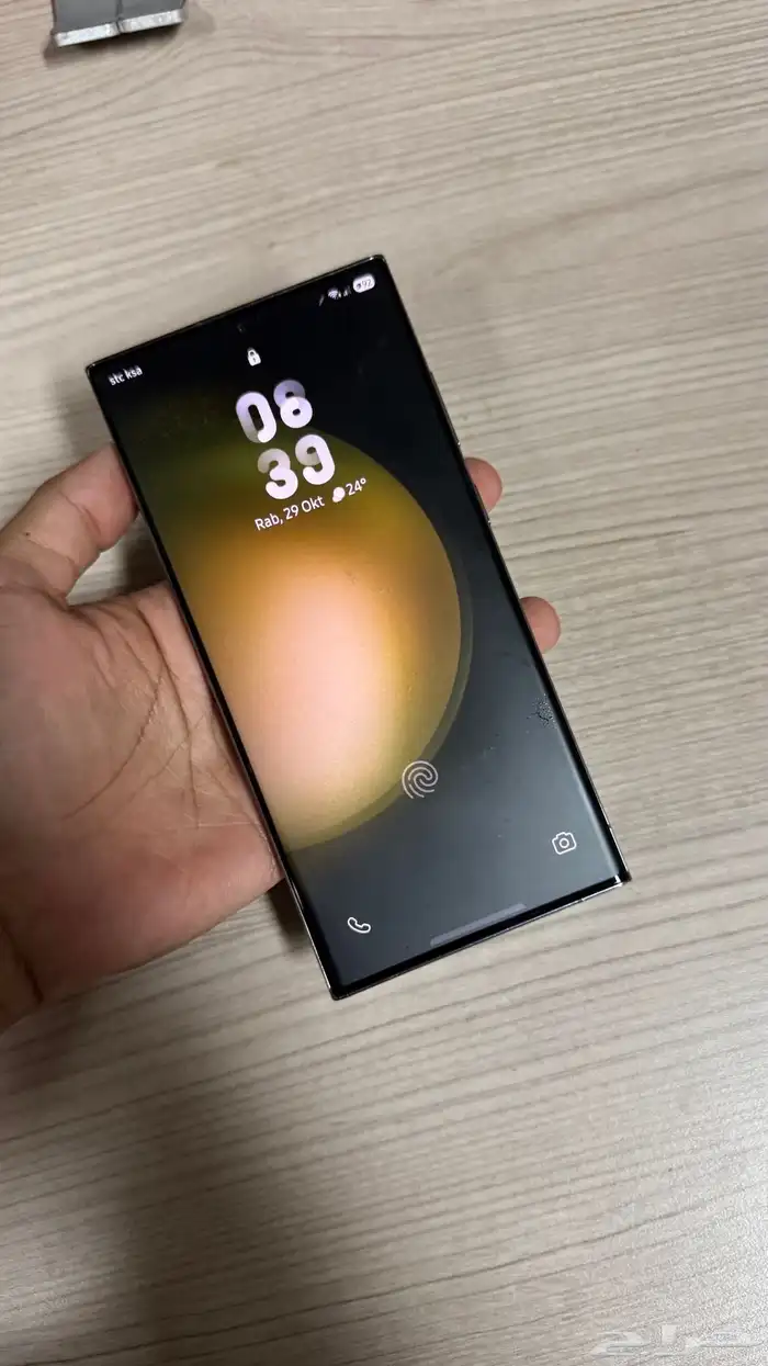 samsung s 23 ultra  يشبه جديد 3