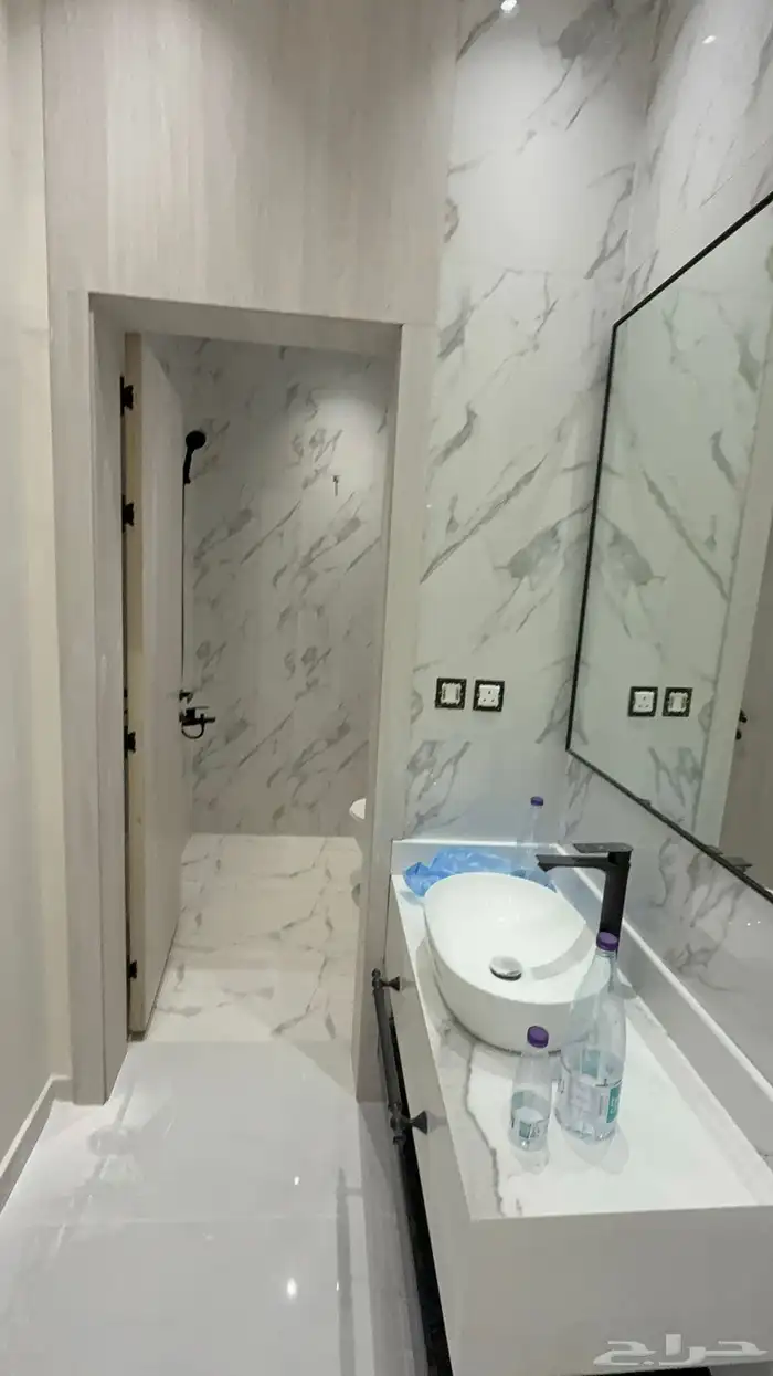 للبيع فيلا شبه منفصله 250 متر بالتاسع تصميم طيب 11