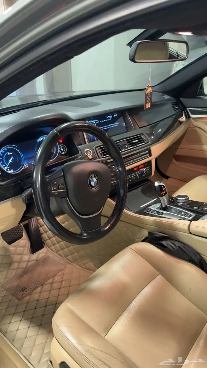 بي ام 520i فئة لاكجري 2015 4