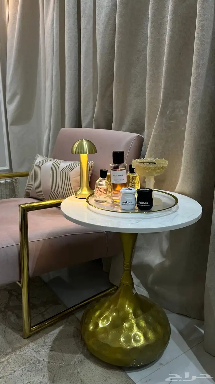 كنب صاله من محل بن شيهون ويوجد اللوقو 1