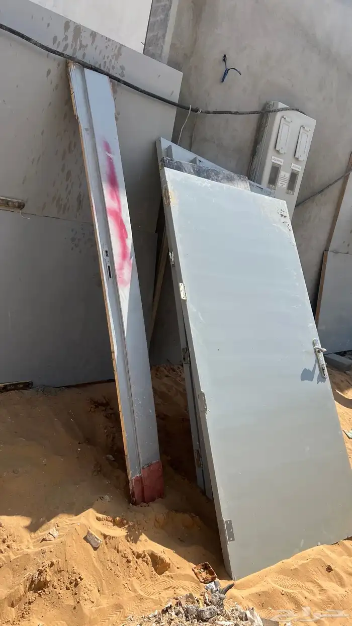 بيبان خشب للبيع العدد 9 0