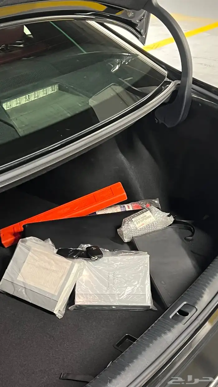 لكزس is200 مخزن 2016 5