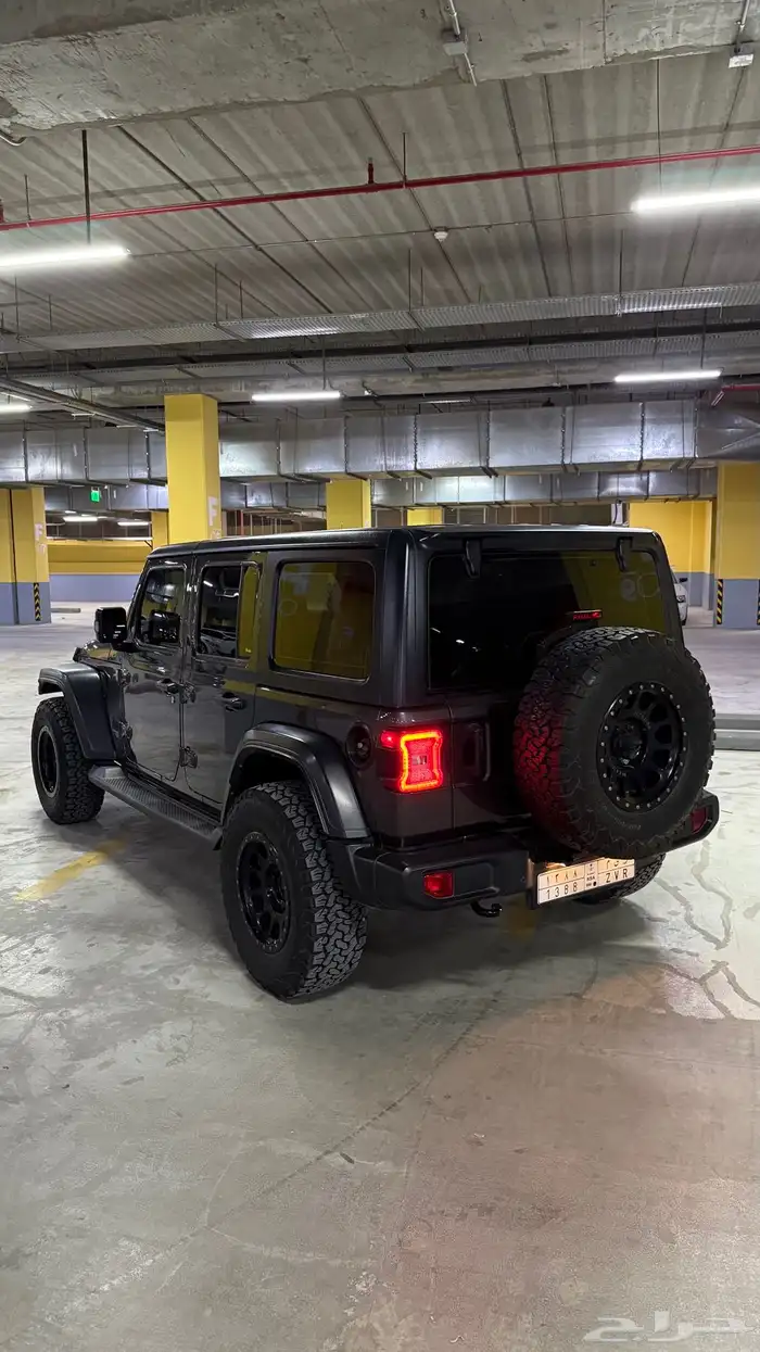 للبيع جيب رانجلر نظيف جدا 10