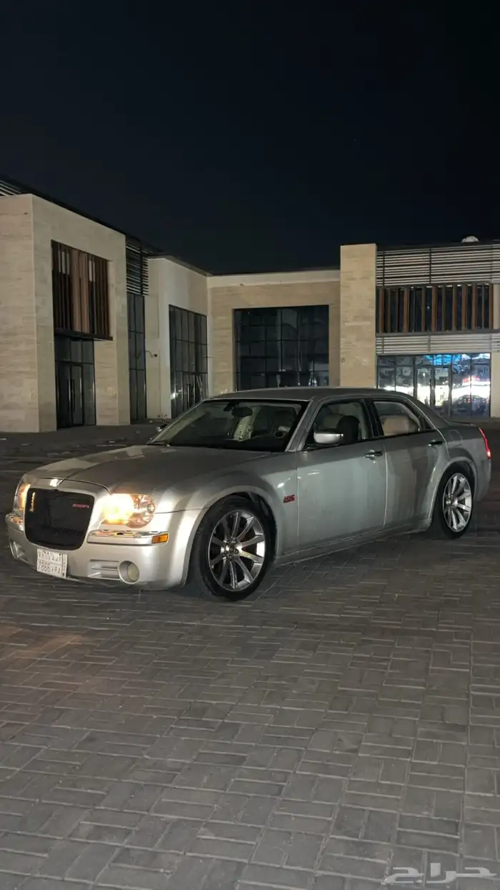 كرايزلر C300 2005 للبيع مستخدم 14