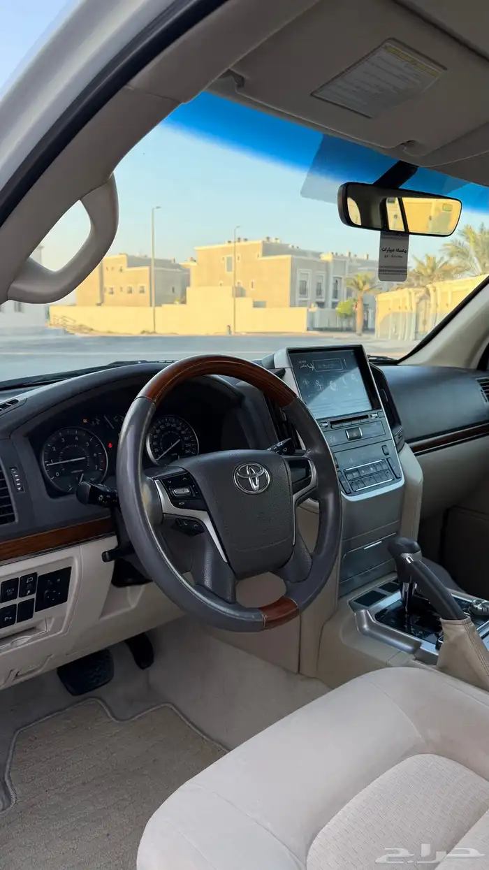 لاندكروزر 2018 8 سرندل GXR 24