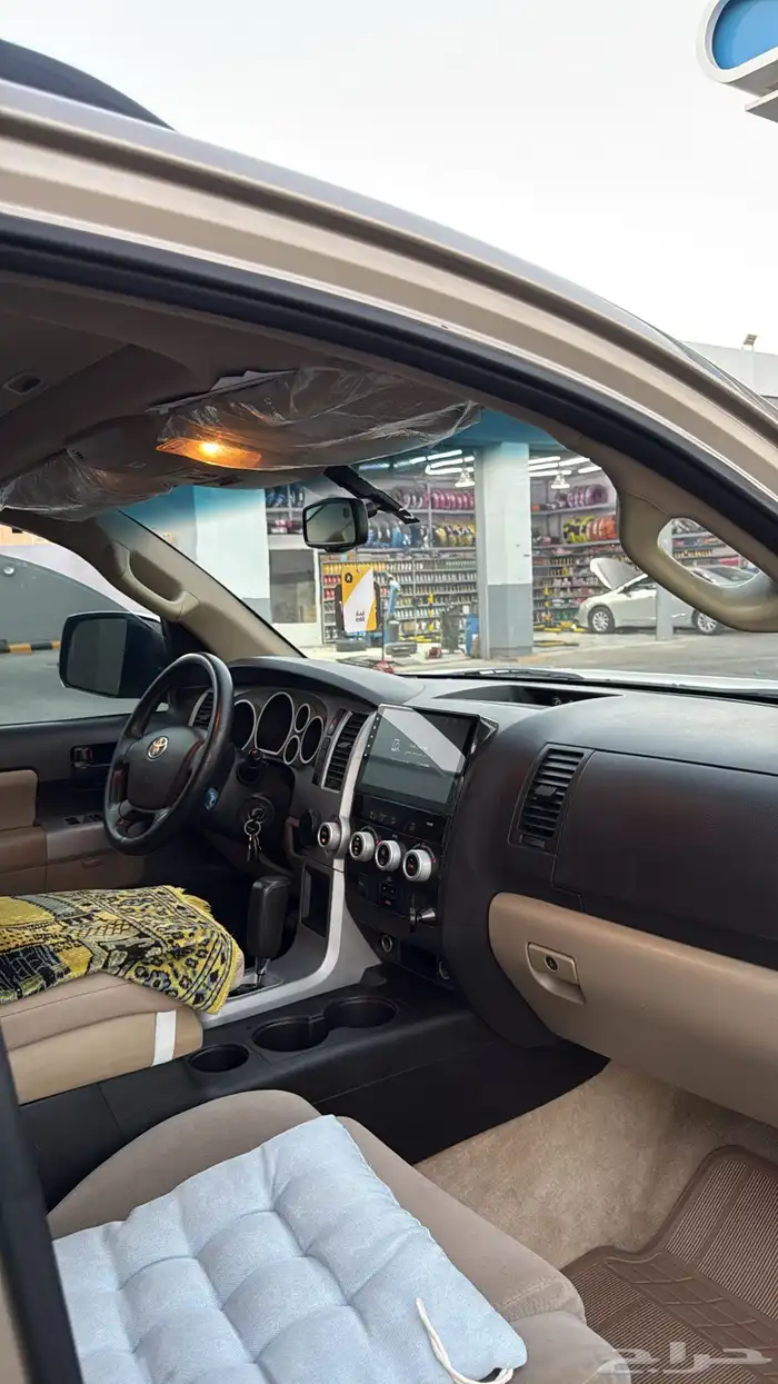 تيوتا سكويا 4