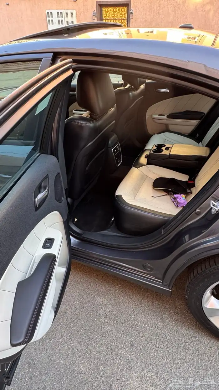 تشارجر 2018 SXT plus 38