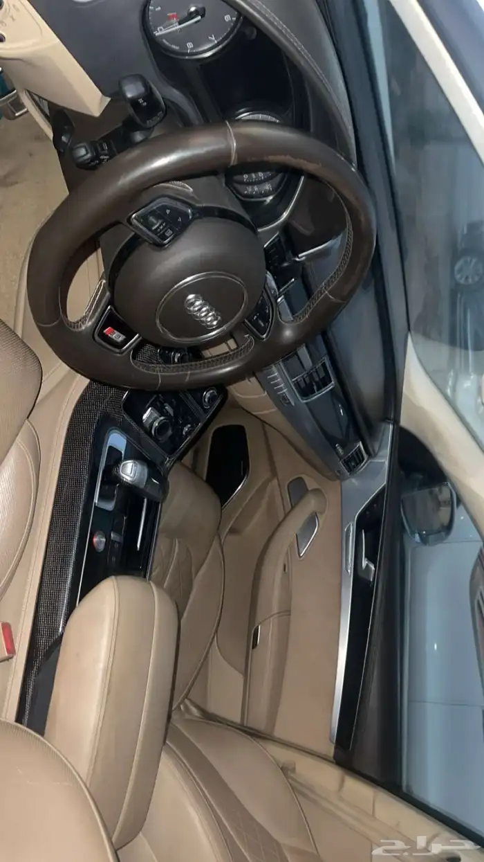 اودي S8 2013 2