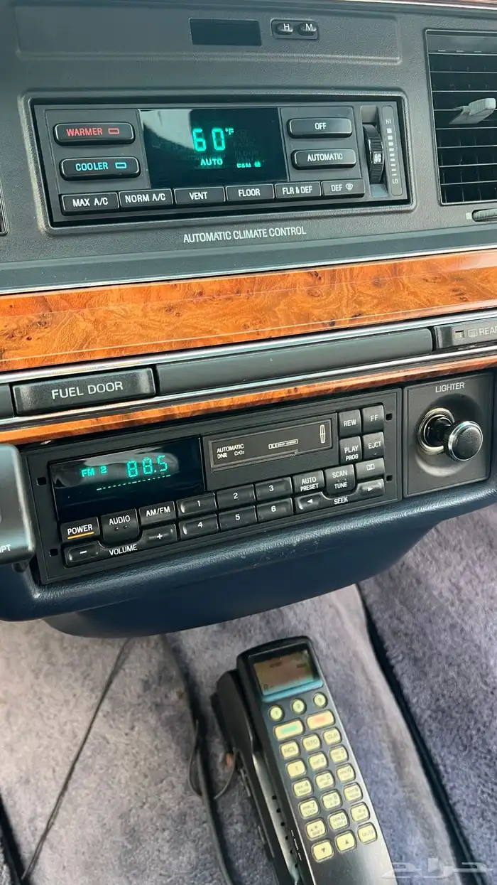 لينكون تاون كار 1994 مخزن 40