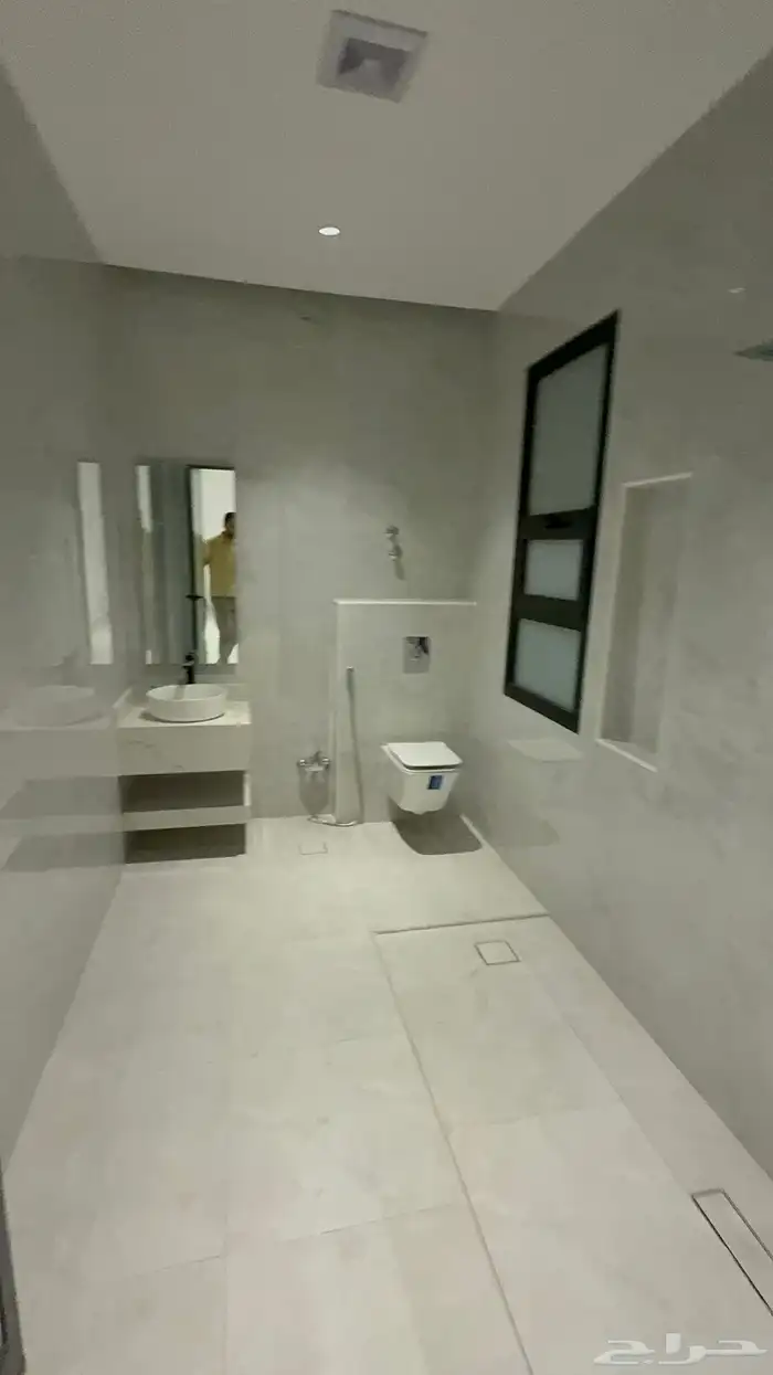 للبيع فيلا دوبلكس منفصله 325 متر مرتبه بالشعله 24