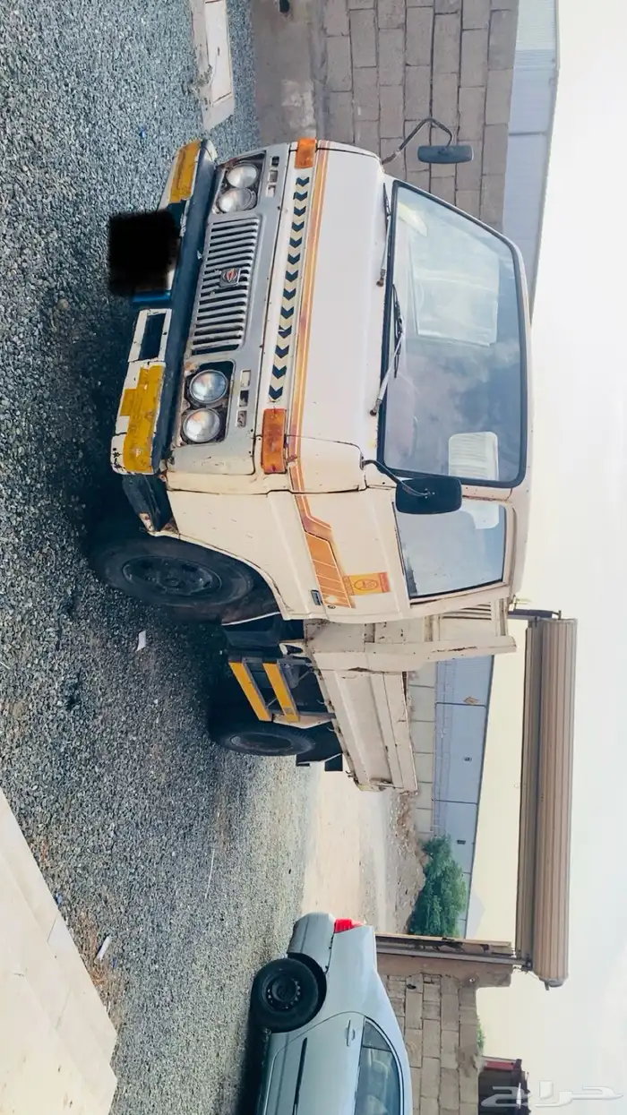 دينا ديهاتسو 82 للبيع 1