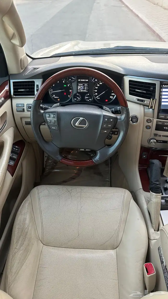جيب لكزس 2014 17